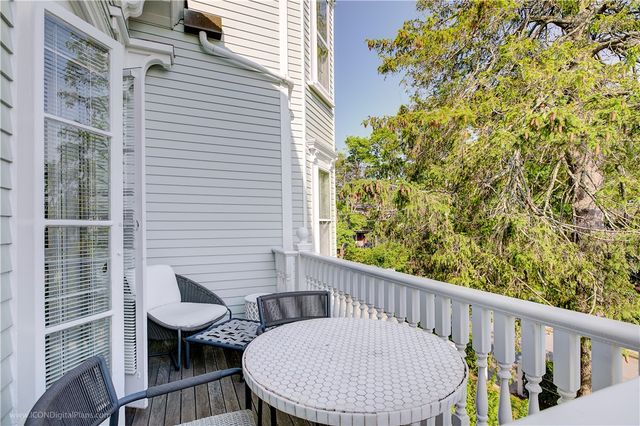 32 Catherine Street B, Newport, RI 02840