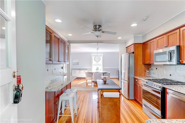 32 Catherine Street B, Newport, RI 02840