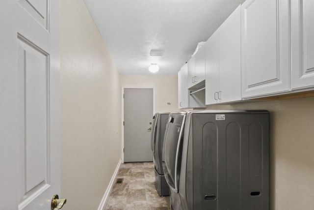 13326 N Whitehouse Rd, Spokane, WA 99208