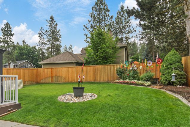 13326 N Whitehouse Rd, Spokane, WA 99208