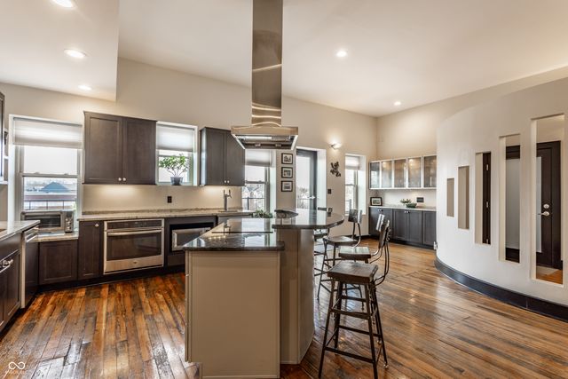 647 E 11th Street 4, Indianapolis, IN 46202