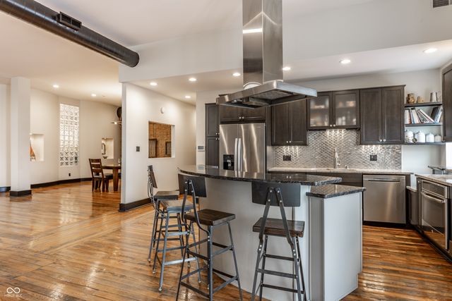 647 E 11th Street 4, Indianapolis, IN 46202