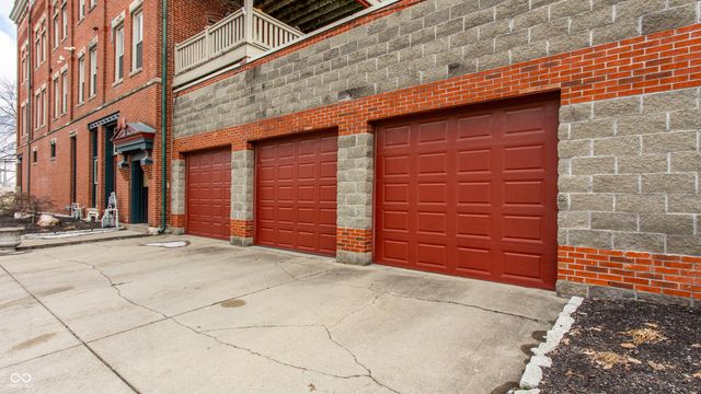 647 E 11th Street 4, Indianapolis, IN 46202