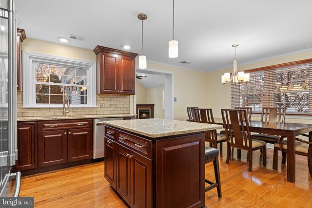 302 GOVERNORS DR, Wallingford, PA 19086