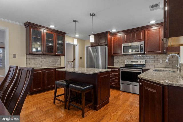 302 GOVERNORS DR, Wallingford, PA 19086