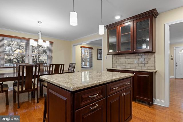 302 GOVERNORS DR, Wallingford, PA 19086