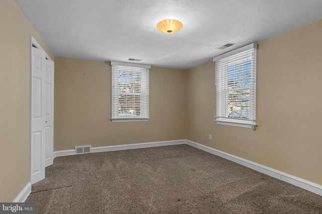 302 GOVERNORS DR, Wallingford, PA 19086