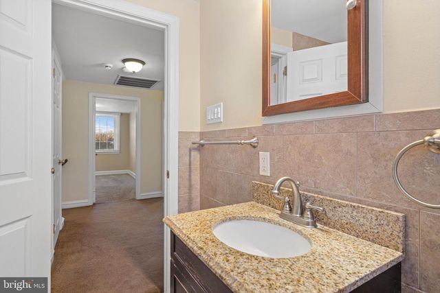 302 GOVERNORS DR, Wallingford, PA 19086