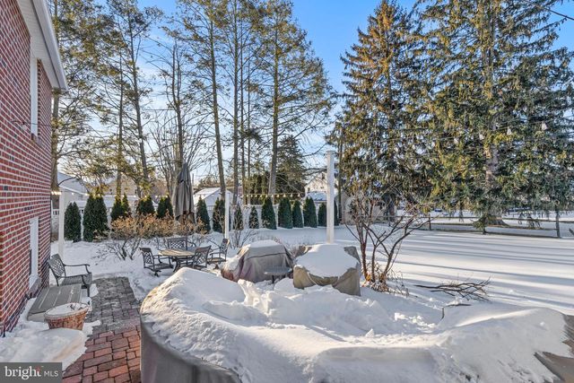 302 GOVERNORS DR, Wallingford, PA 19086