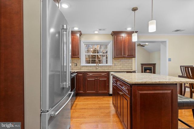 302 GOVERNORS DR, Wallingford, PA 19086