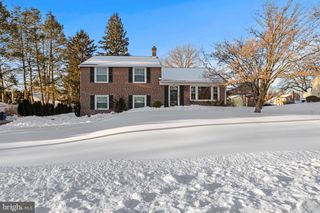 302 GOVERNORS DR, Wallingford, PA 19086