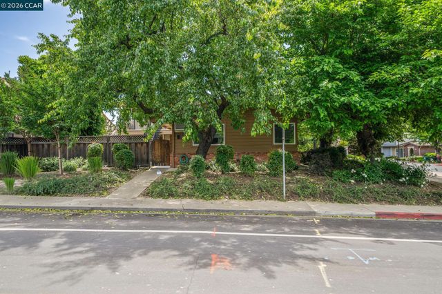 1591 3rd Ave, Walnut Creek, CA 94597