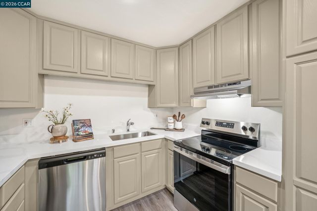 1591 3rd Ave, Walnut Creek, CA 94597