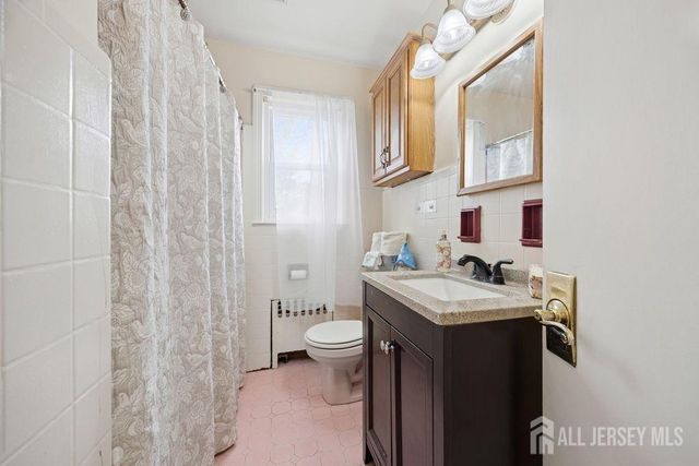 190 Parker Street, Sayreville, NJ 08879