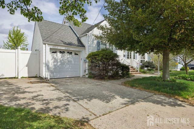 190 Parker Street, Sayreville, NJ 08879