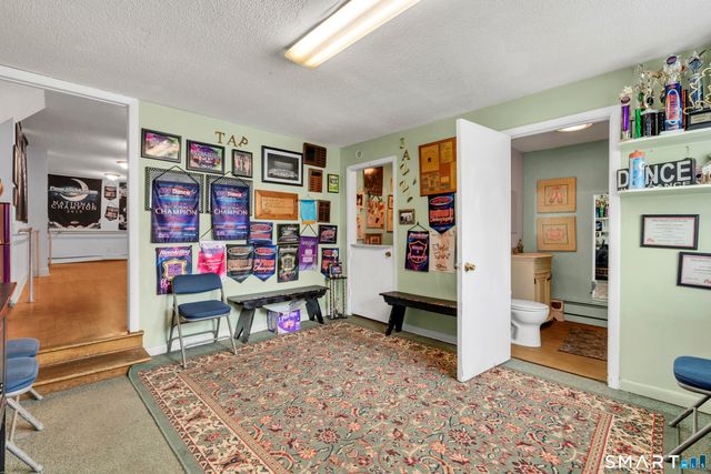 128 Church Street, Hamden, CT 06514
