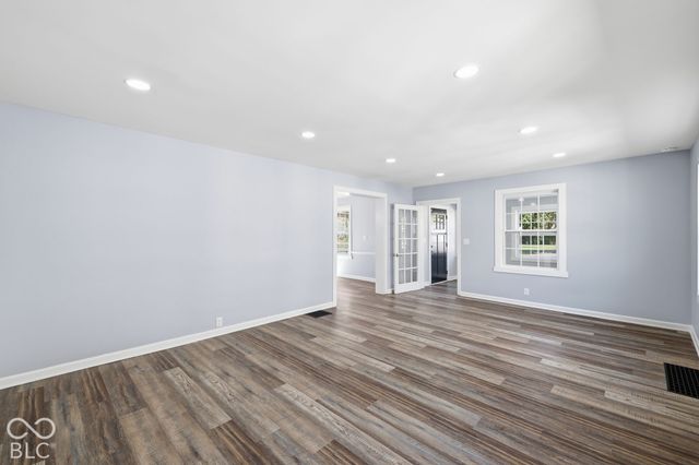 25 N Catherwood Avenue, Indianapolis, IN 46219
