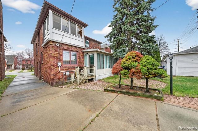 19921 Warrington Drive, Detroit, MI 48221