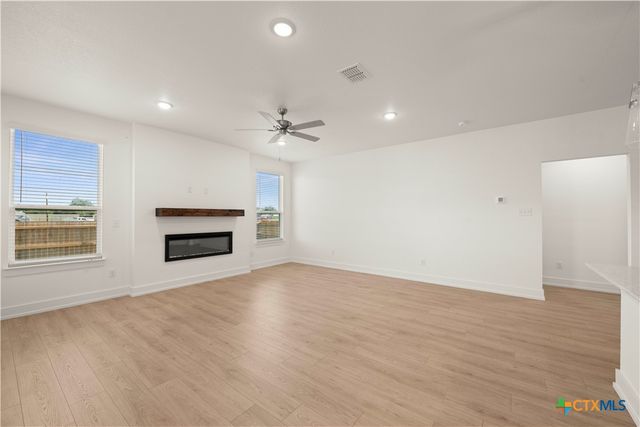 544 Gus Loop, Georgetown, TX 78626