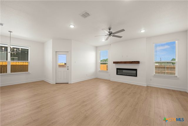 544 Gus Loop, Georgetown, TX 78626