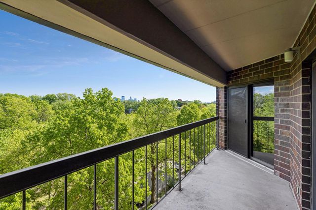 2885 Knox Avenue S 706, Minneapolis, MN 55408