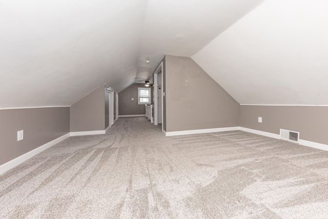 1005 S Wisner Street, Jackson City, MI 49203