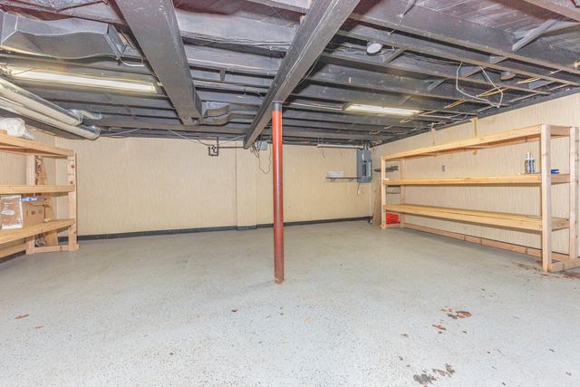 1005 S Wisner Street, Jackson City, MI 49203