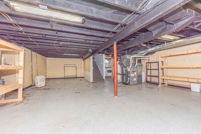 1005 S Wisner Street, Jackson City, MI 49203