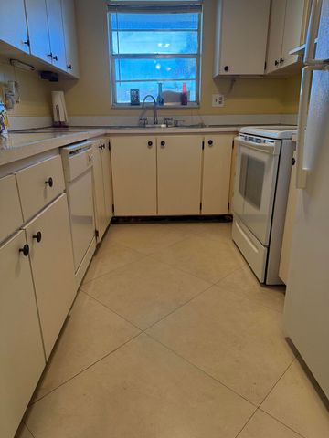 3311 Valley Road D, Boynton Beach, FL 33435