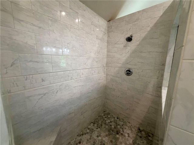15716 W 138th Terrace, Olathe, KS 66062
