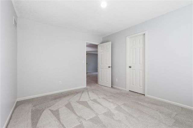15716 W 138th Terrace, Olathe, KS 66062