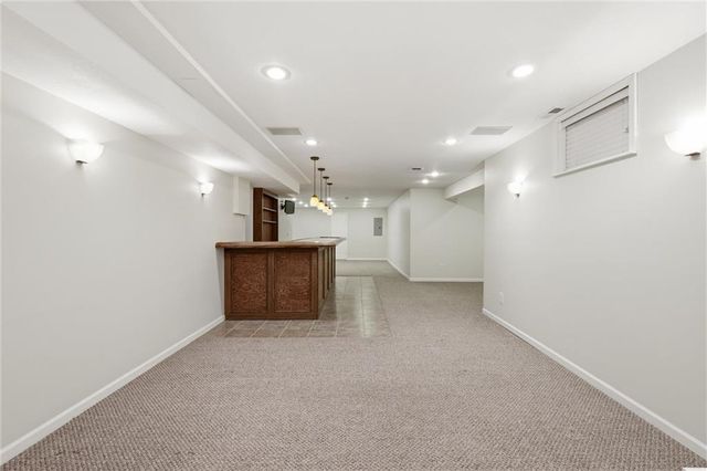 15716 W 138th Terrace, Olathe, KS 66062