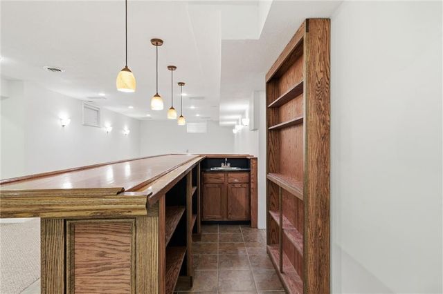 15716 W 138th Terrace, Olathe, KS 66062