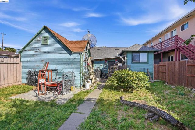1473 82nd Ave, Oakland, CA 94621