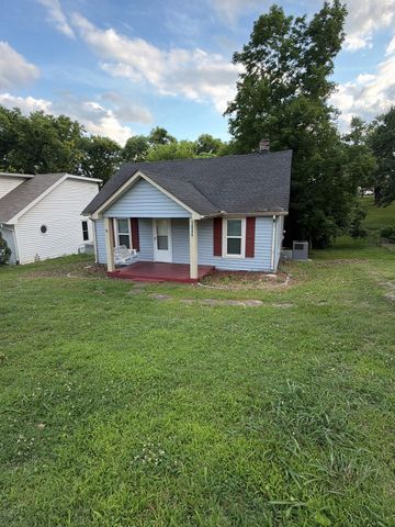 3006 Lakeshore Dr, Old Hickory, TN 37138