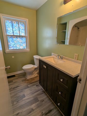 3006 Lakeshore Dr, Old Hickory, TN 37138