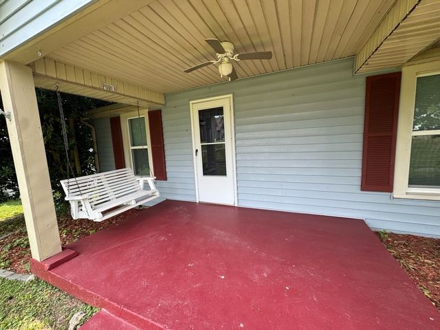 3006 Lakeshore Dr, Old Hickory, TN 37138