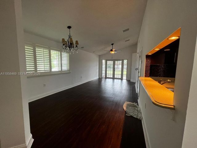 4201 Glenmoor Dr 4201, West Palm Beach, FL 33409