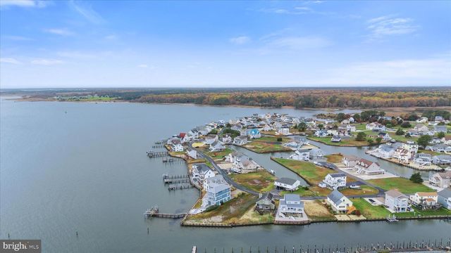 3336 BLACKBEARD RD, Greenbackville, VA 23356