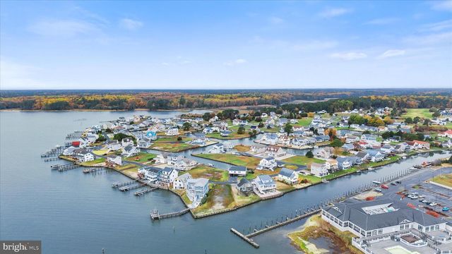 3336 BLACKBEARD RD, Greenbackville, VA 23356