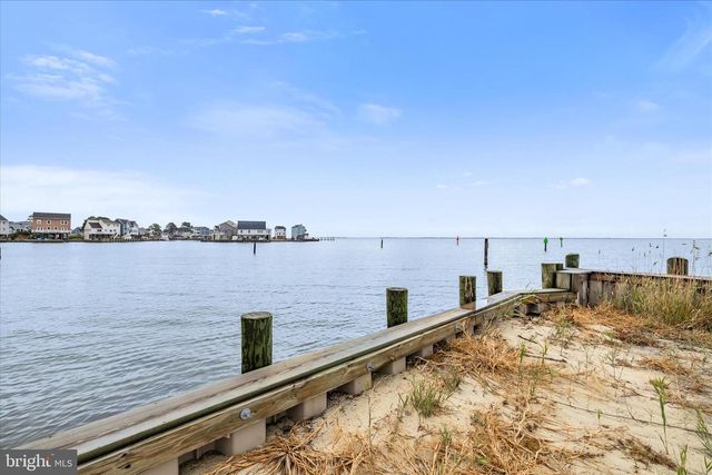 3336 BLACKBEARD RD, Greenbackville, VA 23356