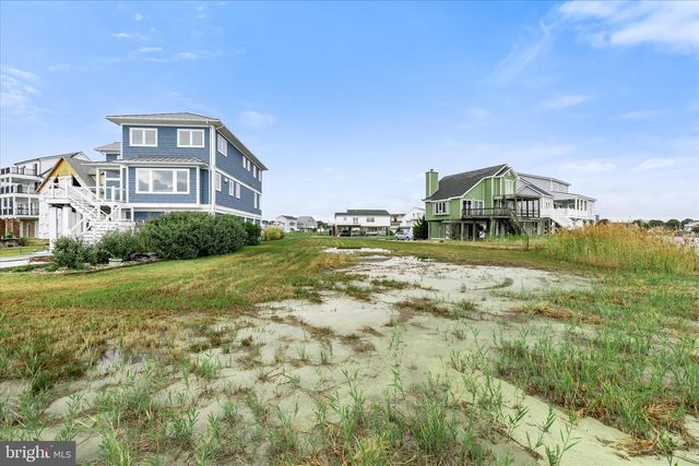 3336 BLACKBEARD RD, Greenbackville, VA 23356