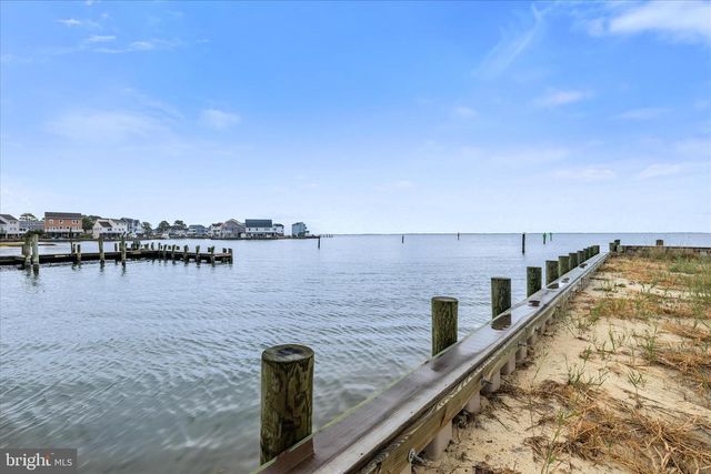 3336 BLACKBEARD RD, Greenbackville, VA 23356