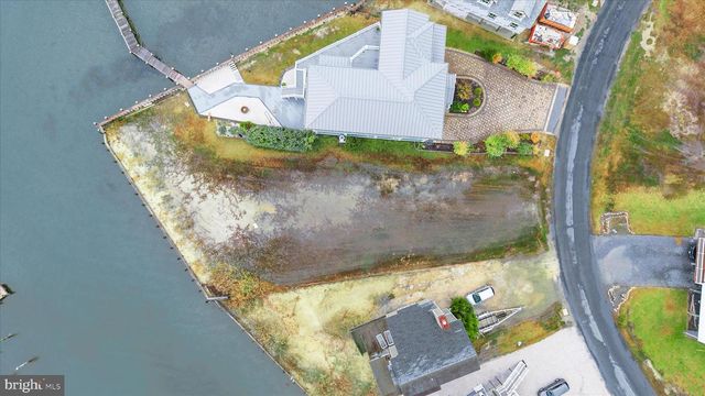 3336 BLACKBEARD RD, Greenbackville, VA 23356