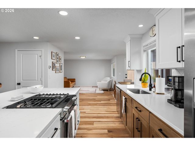 9940 Sw 153RD Ave, Beaverton, OR 97007