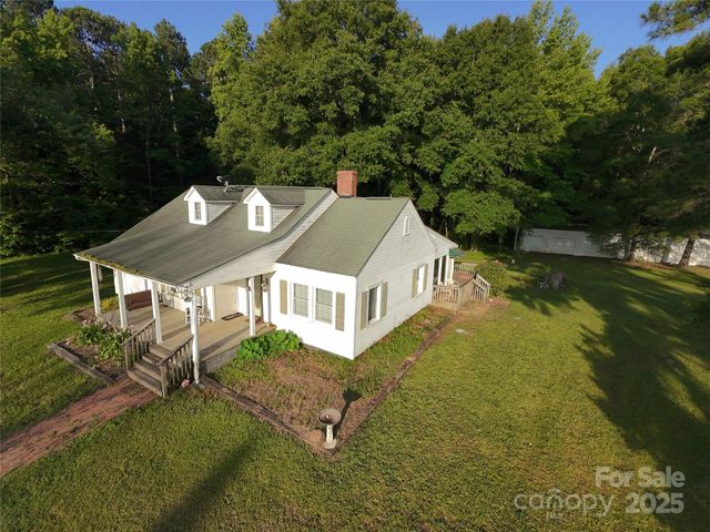 3390 & 3388 Hwy 151 Highway, Pageland, SC 29728