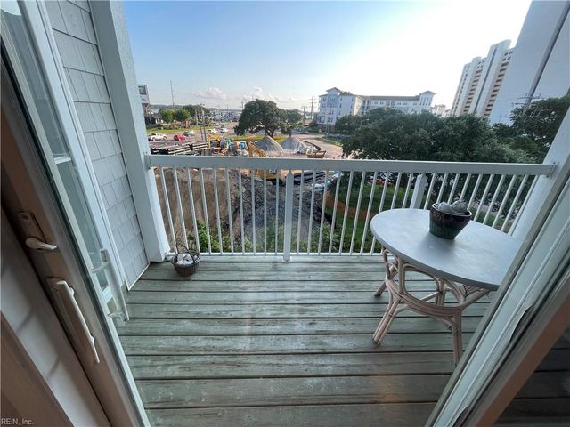 2301 Page Harbor Lndg Apt 205, Virginia Beach, VA 23451