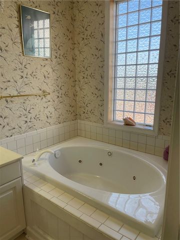 2301 Page Harbor Lndg Apt 205, Virginia Beach, VA 23451