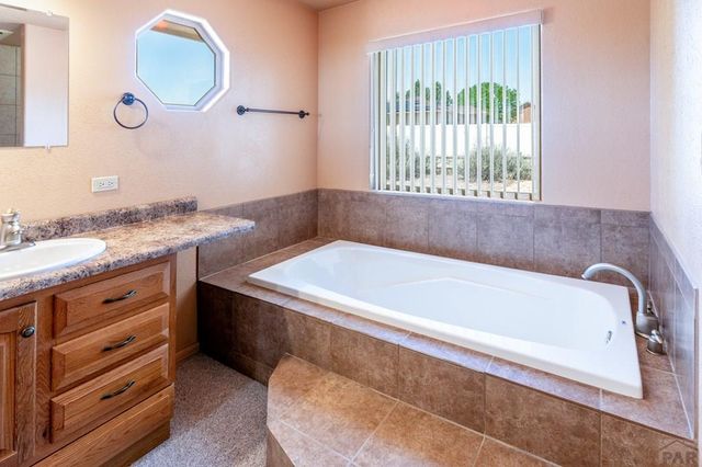 593 E Hahns Peak Ave, Pueblo West, CO 81007