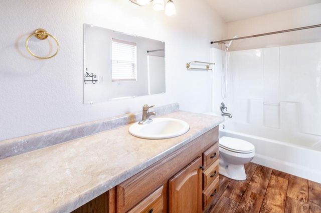 593 E Hahns Peak Ave, Pueblo West, CO 81007